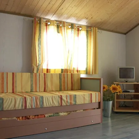 Avec Animaux, Entre Vallee De La Sioule Et Combraille - Fr-1-489-314 度假居